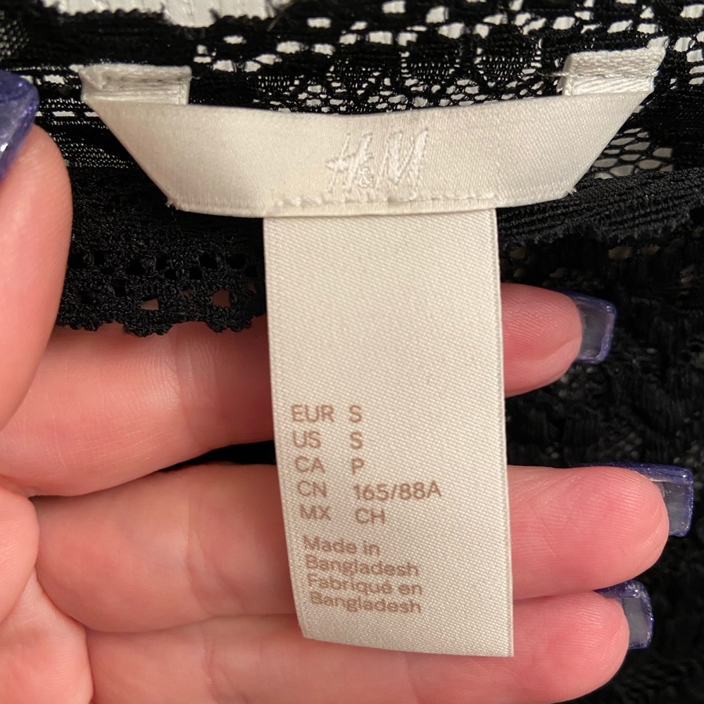 😀H&M Black Lace Shirt - Picture 6 of 6